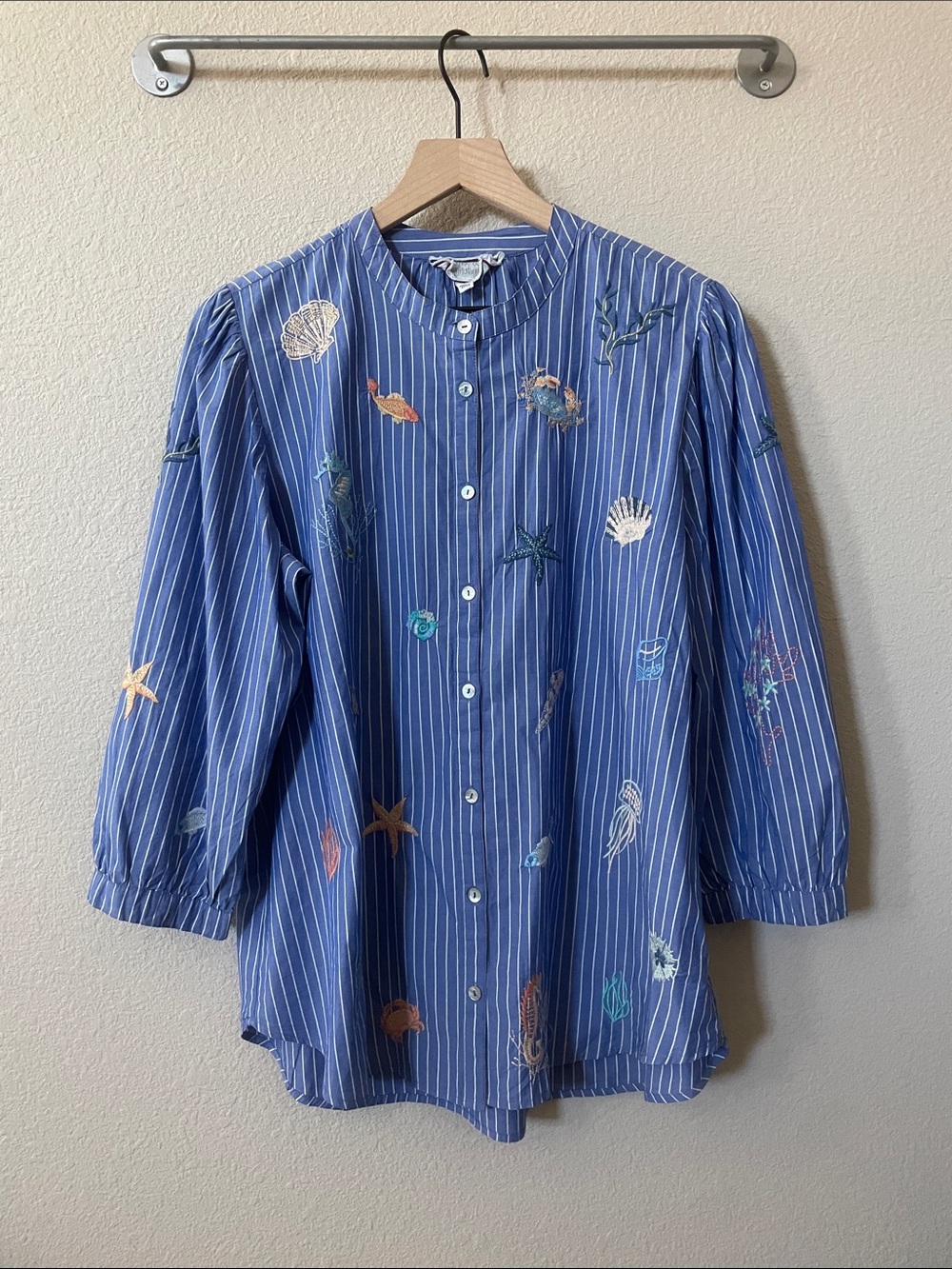 Johnny Was Workshop Portia Embroidered Sea Life Button Down Shirt Sz:L